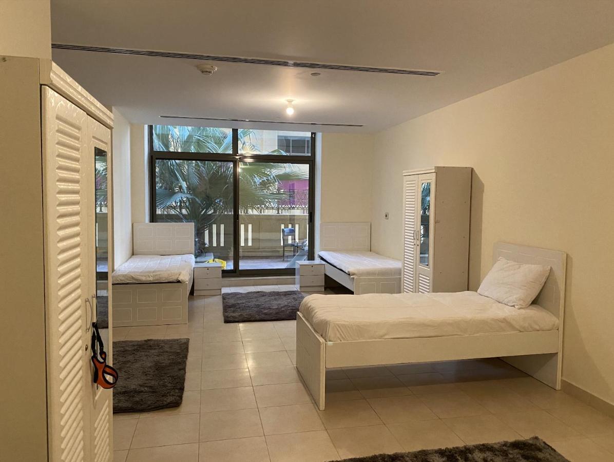 Alexandrina Hostel Dubai Exterior photo
